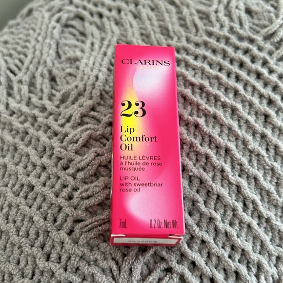 Clarins 23 Lip Comfort Oil - Picture 5 of 5